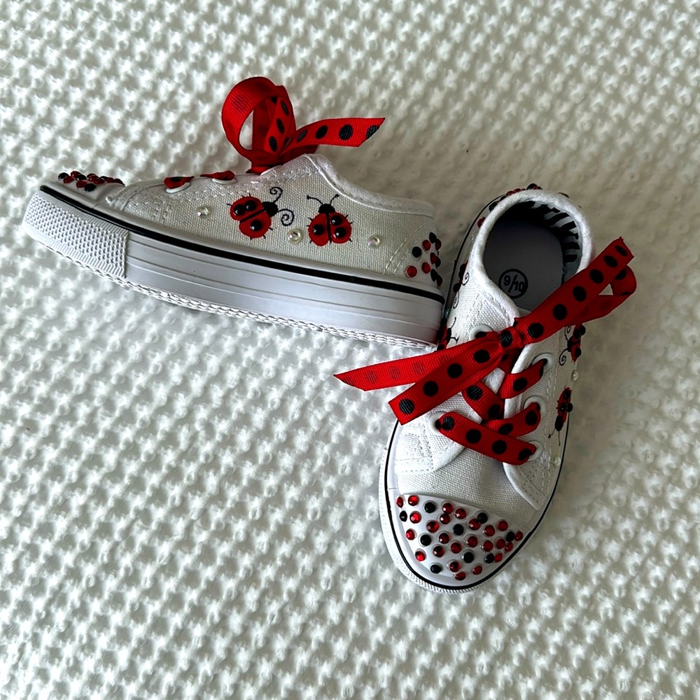 NWOT kid’s ladybug sneakers, custom made, size 9/10
